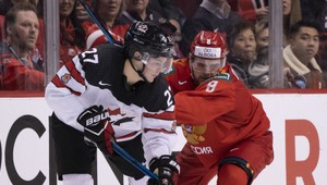 Rusi odmietli podať ruku kanadskému kapitánovi! Čo je za tým?