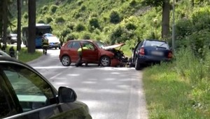 Nehoda pri Rajeckých Tepliciach. Ženu transportoval do nemocnice vrtuľník
