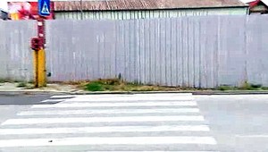 Priamo na priechode zrazil školáka (12). Chlapec utrpel ťažké poranenia