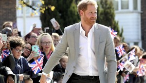 Princ Harry pracuje na dokumente so slávnou moderátorkou