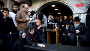 Pochovali Židov zabitých pri útoku v Paríži