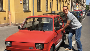 Toto smiešne auto sa predáva v bazároch aj za tisícku, hviezdny herec zaň dostal 75 tisíc!