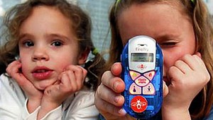 Na trhu sú detské mobilné telefóny,ktoré môžu poškodiť sluch