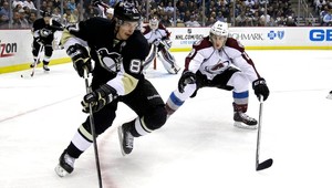 Highlighty NHL: Tri prehry domácich, Tatar bez bodu proti žralokom