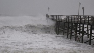 Nebezpečný hurikán Irene ustupuje! Na konte má 15 mŕtvych