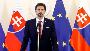 Ministerstvo obrany dostalo pokutu 1,7 milióna eur za nákup lietadiel, odvolalo sa
