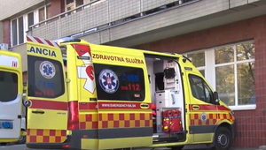 Žena (69) s modrinami a ranou na hlave zomrela po hospitalizácii. Bola obeťou násilia?