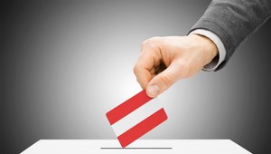 Voľba rakúskeho prezidenta sa odkladá, môže za to nekvalitné lepidlo