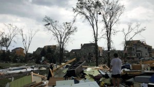 VIDEO: To ste ešte nevideli! Kanadským mestom sa prehnalo tornádo