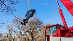 Tragédia pri Bytči: Auto skončilo vo Váhu, pri nehode vyhasol mladý život
