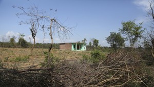 Osem mužov týždeň znásilňovalo dievča (8), napokon ho zabili. Pred súdom vinu odmietli