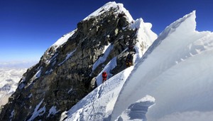Počas dvoch dní zahynuli dvaja turisti. Najvyššia hora sveta si vzala ďalšie životy