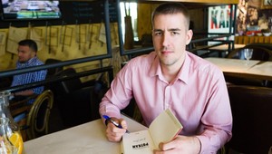 Spisovateľ František Kozmon napísal ďalšiu strhujúcu detektívku Potkan