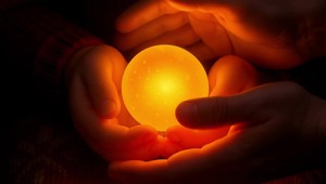 Rozsvieťme spolu čo najviac svetielok nádeje!