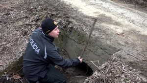 Spadla do šachty. Kanálom pod cestou sa v bolestiach plazila 20 metrov