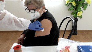 Mobilné tímy očkujú v troch samosprávnych krajoch. Najvyšší záujem je v Prešovskom kraji