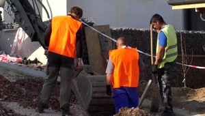 Pri stavebných prácach došlo k úniku plynu. Cítiť ho bolo v širokom okolí