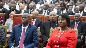 Ako z detektívky: Z vraždy prezidenta je obžalovaná jeho vdova, expremiér a exšéf polície