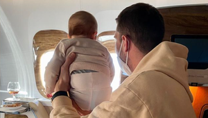 Majk Spirit kašle na zimu! Biznis trieda s letenkami za 5000 eur a dovolenka so 4-mesačnou dcérou!