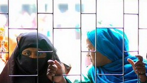 Krajiny EÚ zakazujú zahalovanie tváre. Výnimku nedostali ani moslimské ženy