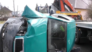 Opitá matka s dieťaťom v aute či auto v potoku: Alkohol za volantom nechýbal ani tento rok