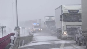 Svedok nehody pri Poprade: Všade bola tma a ľudia behali medzi autami