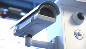 Veľký brat ťa vidí. Na sídlisku v Snine špehuje obyvateľov kamera