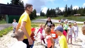 Štrbským plesom sa rozliehal smiech a krik stoviek detí. Oslavovali svoj deň