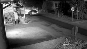 Vandal rozbil sochy, ktoré vytvorili deti. Riaditeľka školy má strach