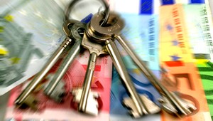 Megaškandál! Okradol ľudí aj zamestnanec mesta?