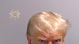 Donald Trump má prvenstvo. Fotku z väznice nemal doteraz žiadny americký prezident