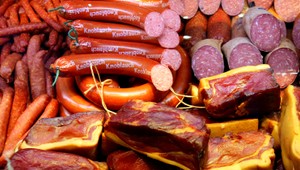 Klobás a jaterníc sa nedočkali. Predajca ich podviedol, peniaze im nevrátil