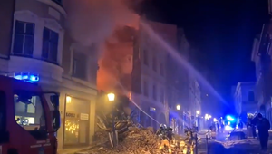 V poľskom Tešíne sa zrútil panelák, dvaja ľudia sú nezvestní