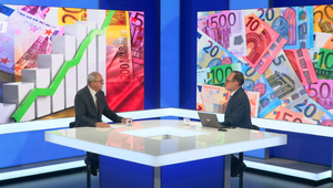 Ekonóm: Slovensko prestalo dobiehať Západ. Po roku 2012 sa začalo „kupovanie si voličov“