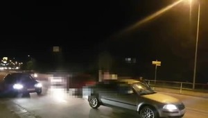 Útočníkov, ktorí bejzbalkou napadli na ceste vodiča, zadržali. Ide o bratov