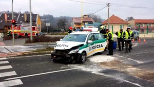 V Prešove sa zrazilo policajné auto s Felíciou