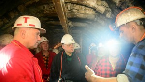 Opozícia sa búri: Hornonitrianske bane poberajú neoprávnené výhody