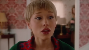 Hviezdna speváčka ako Kevin Sám doma?! TOTO urobili z nesmrteľnej vianočnej klasiky!