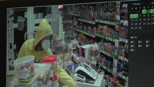 50-sekundová lúpež v Trebišove: O peniaze páchateľovi vôbec nešlo