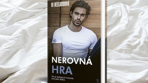 On je futbalová hviezda, ona jeho šéfka: V novej šteklivej a zábavnej romanci to bude iskriť!