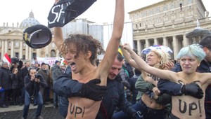 Pobúrenie vo Vatikáne. Protestovali tam polonahé ženy