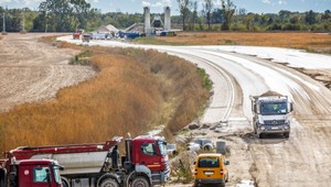 Polícia obvinila dvoch vrcholných manažérov D4R7 Construction pre výstavbu časti R7