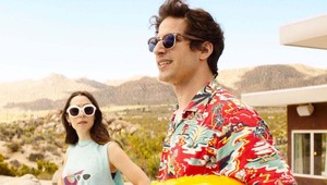 Názor Kinosály: Skutočný smiech na neskutočnej komédii Palm Springs!