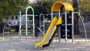 Povinnú materskú školu pre päťročné deti posunuli poslanci do druhého čítania