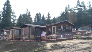 Do Gelnice dorazil špeciálny biohazard tím. Osada v časti Háj zostáva naďalej v karanténe