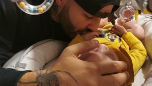 Tie rozkošné nožičky! Malý Sanel oslavoval a Rytmus nechal fanúšikom k FOTKE aj odkaz!