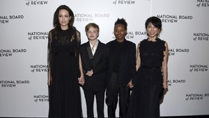 Angelina zobrala dcéry do spoločnosti bez Bradovho zvolenia