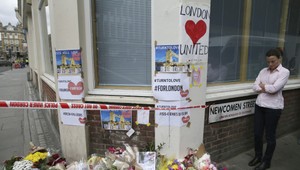 Situácia v Londýne je pokojná, no ľudia pochybujú, či je mesto bezpečné