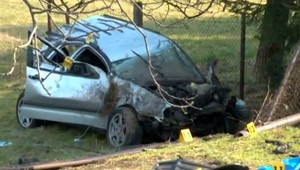 Pri Prievidzi si za volant sadol opitý muž, zomrela jeho priateľka