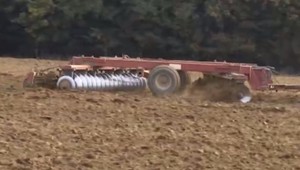 Namiesto efektívneho delenia peňazí pre farmárov PPA rieši svoju vlastnú existenciu